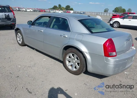 2006 Chrysler 300 z USA, uszkodzony, nr VIN 2C3LA43R26H514257